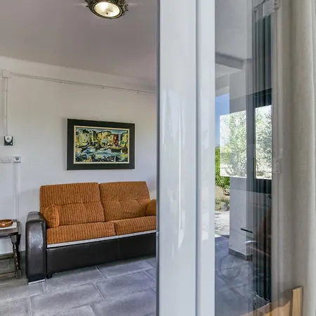 Apartment Pie De Jardin En *