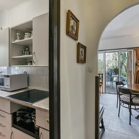 Pie De Jardin En Apartment *